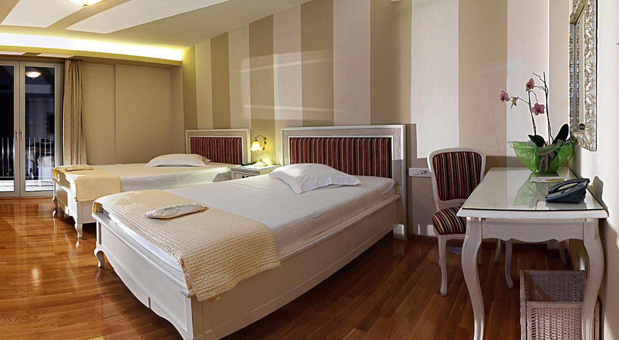 Hondos Classic Hotel & Spa Νεστάνη Δωμάτιο φωτογραφία